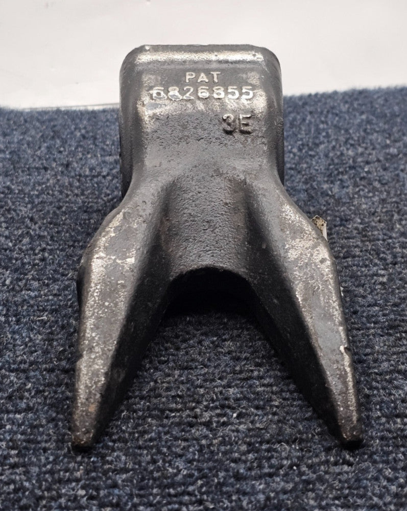 Smart Fit SF5UT: Twin Tiger Teeth for Backhoe Loaders