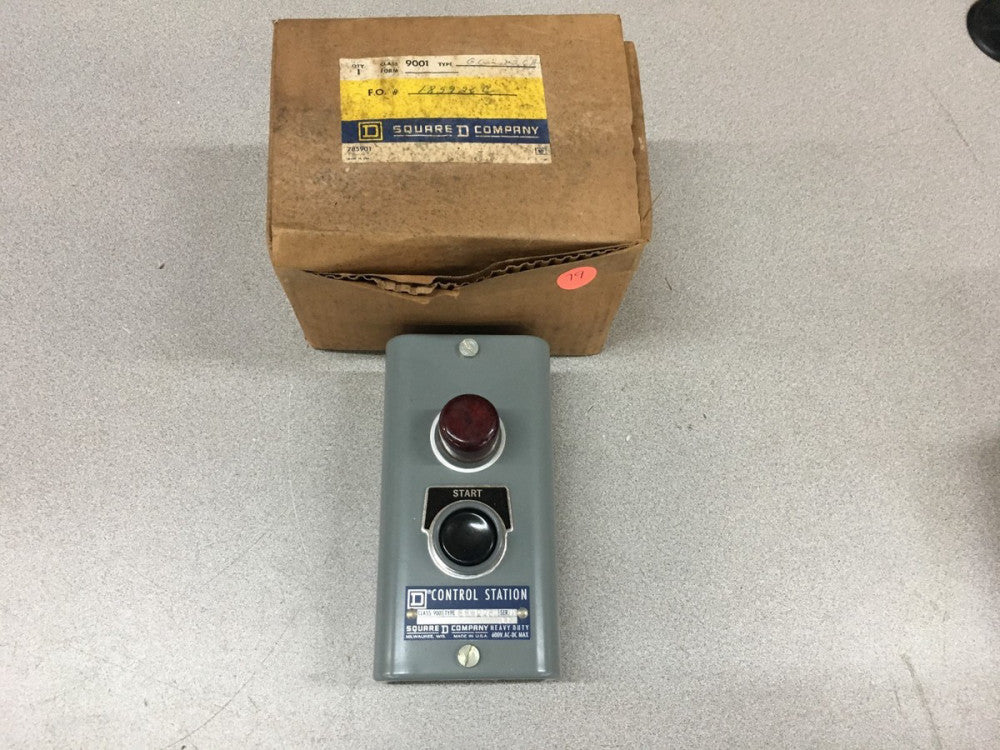 NEW IN BOX SQUARE D PUSHBUTTON CONTROL STATION 9001 GG226A SERIES A