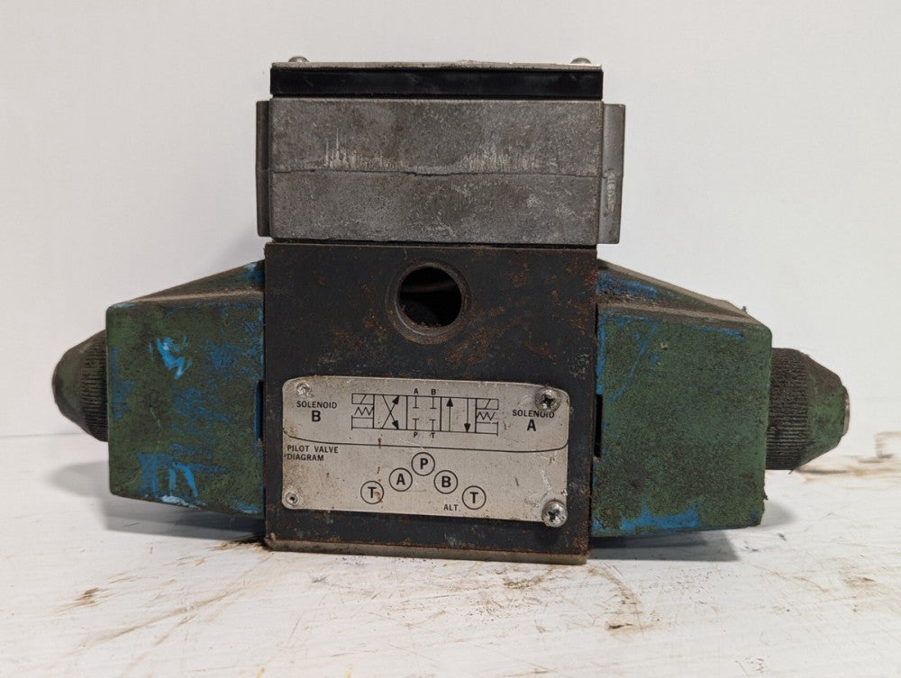 Vickers DG4S4L-012C-B-60 Directional Solenoid Pilot Valve 95 LPM 35W