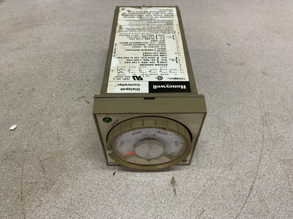 USED HONEYWELL DIALAPAK CONTROLLER AV301AB114