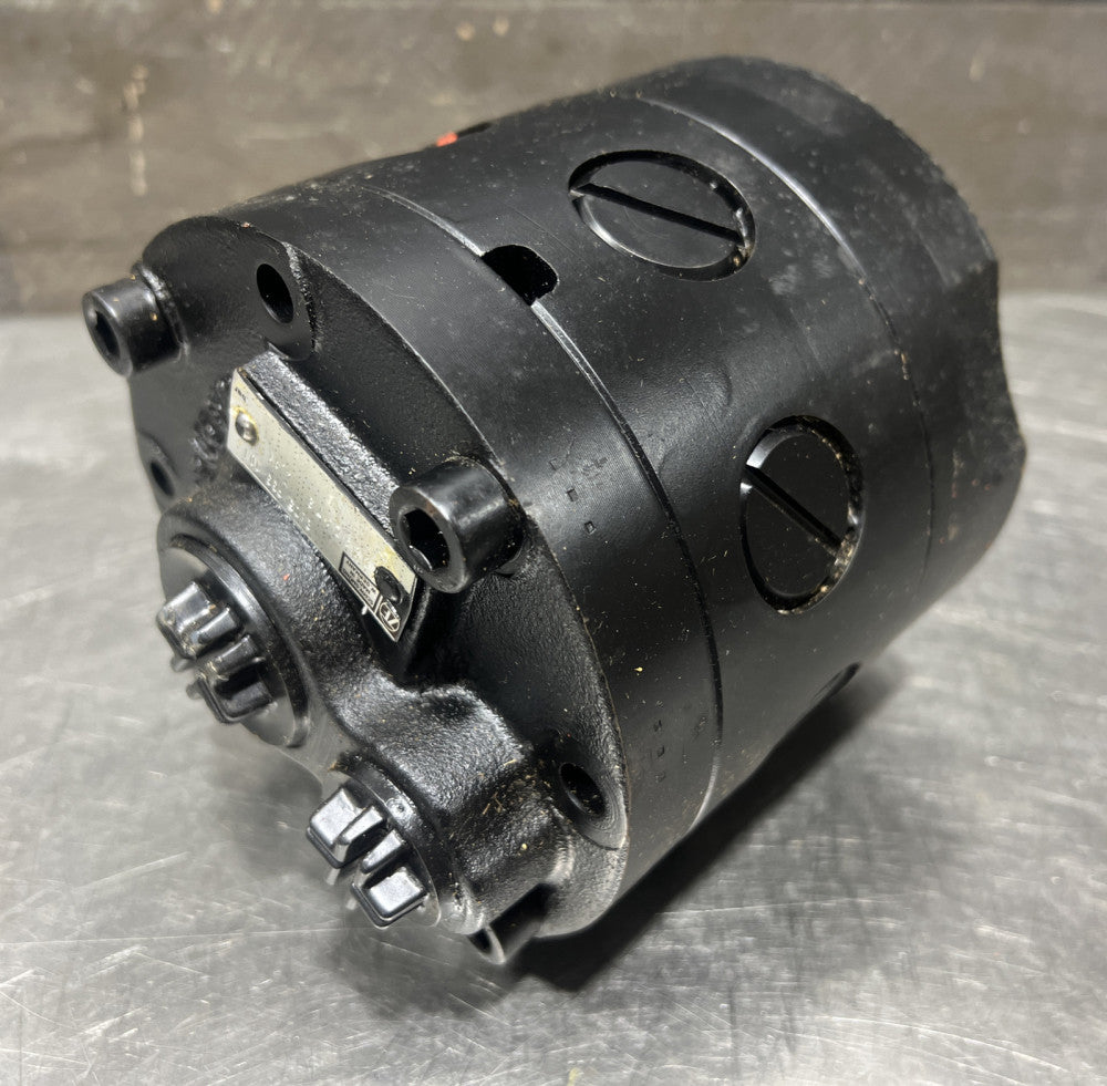 ZF SCHW.GMUND 8605 955 101 hydraulic pump for Liebherr 511 wheel loader NOS