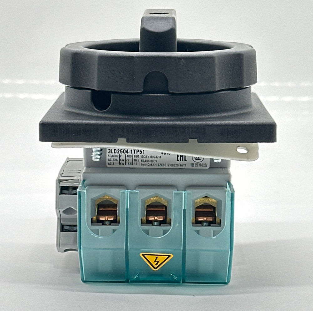 Siemens 3LD2504-1TP51 Disconnect Switch, 690V 63Amp 15-22kW 