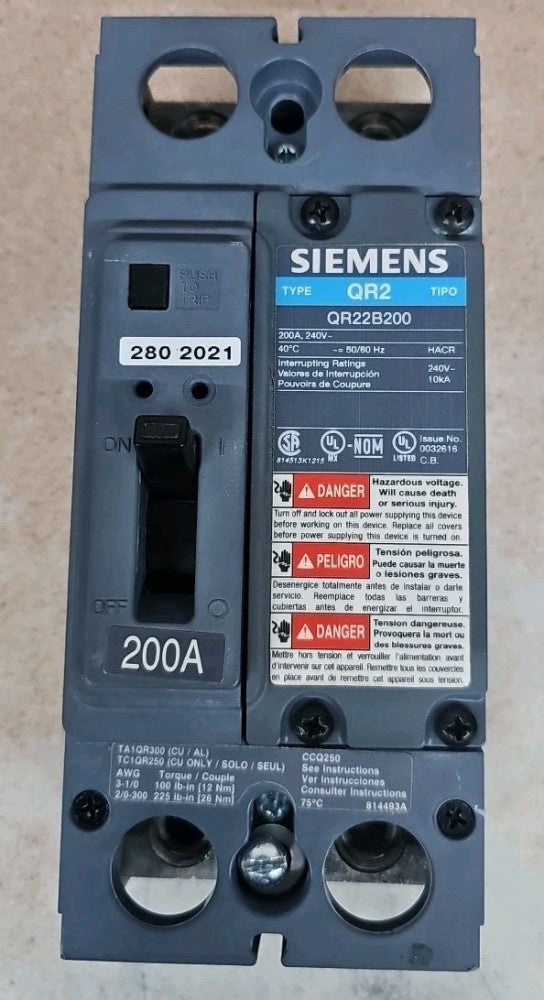 SIEMENS QR22B200 2 Pole 200 Amp QR2 Circuit Breaker NOS