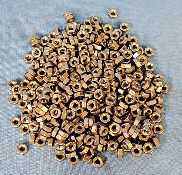 HEX NUT M4-0.7  (LOT OF 570)