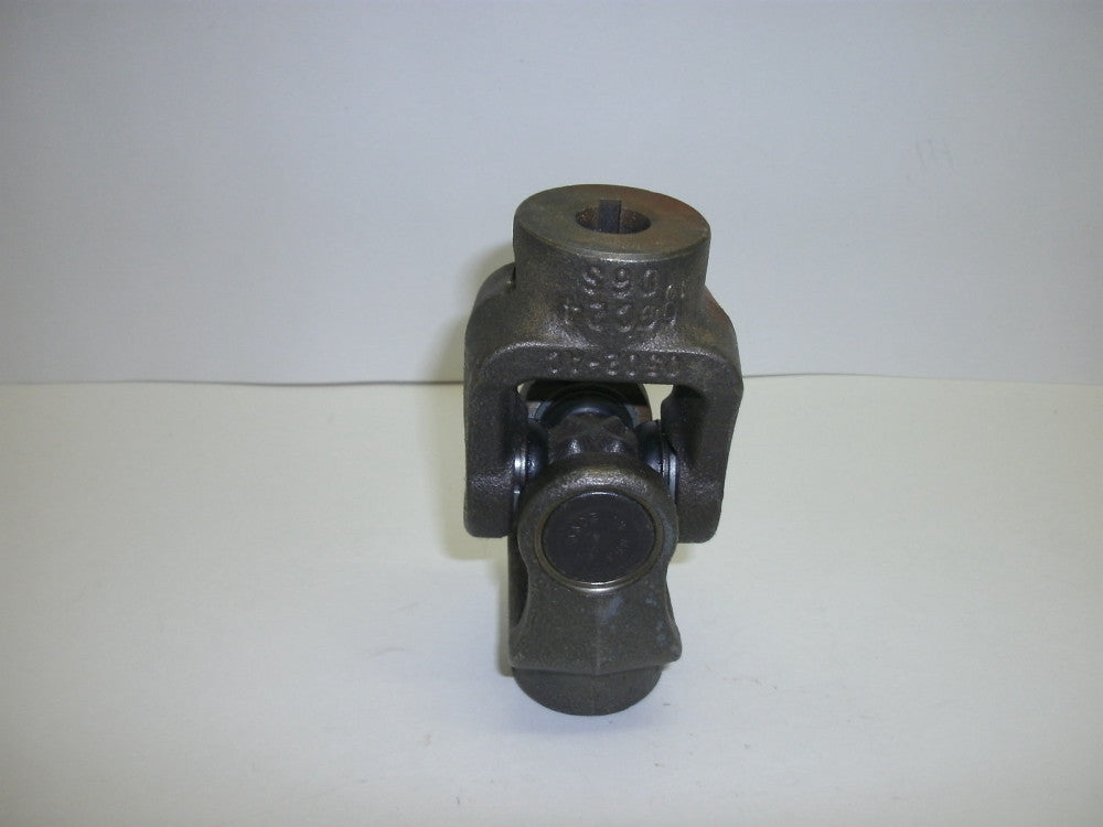 UNIVERSAL JOINT UJS 10 BORE 5/8" UJS 12 BORE 3/4" WITH GREASE FITTING NEW NO BOX