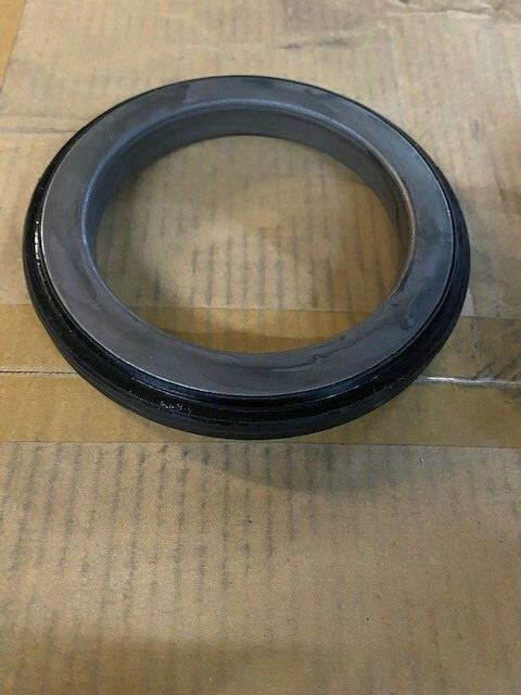 National Federal Mogul Oil Seal 303-4995903 / M386590TD