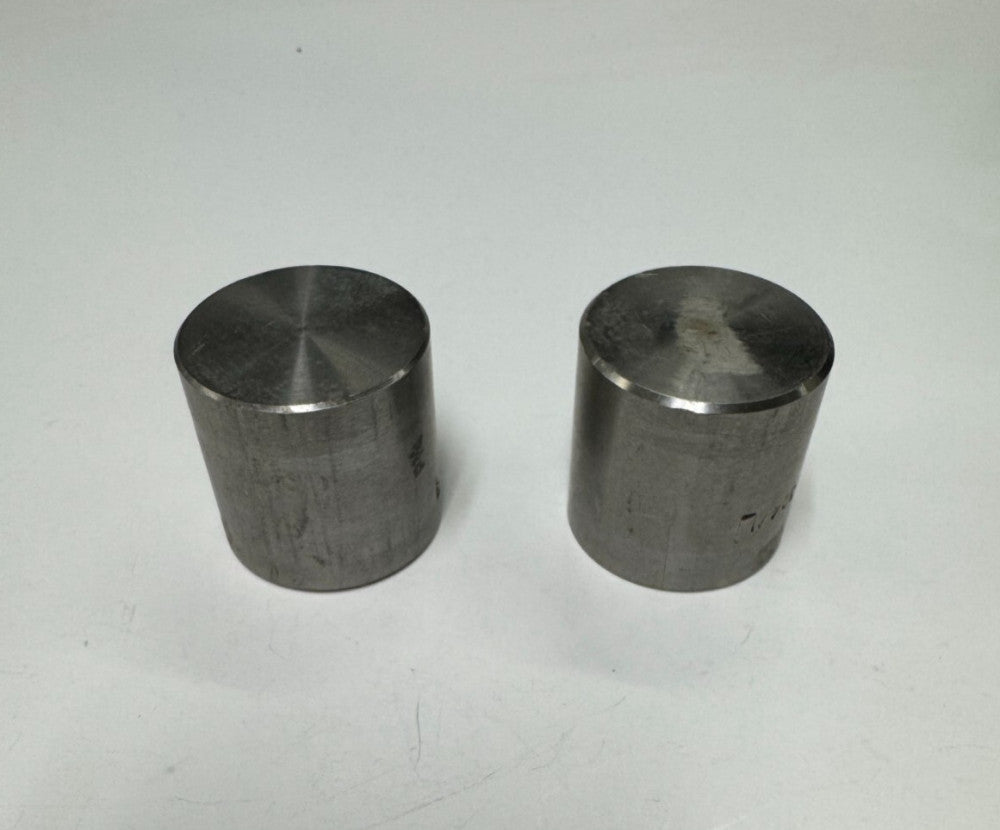 PENN FOLLOWER VALVE F304/L B16 DIAMETER: 1-1/2" LENGTH: 1-1/2"  (LOT OF 2)