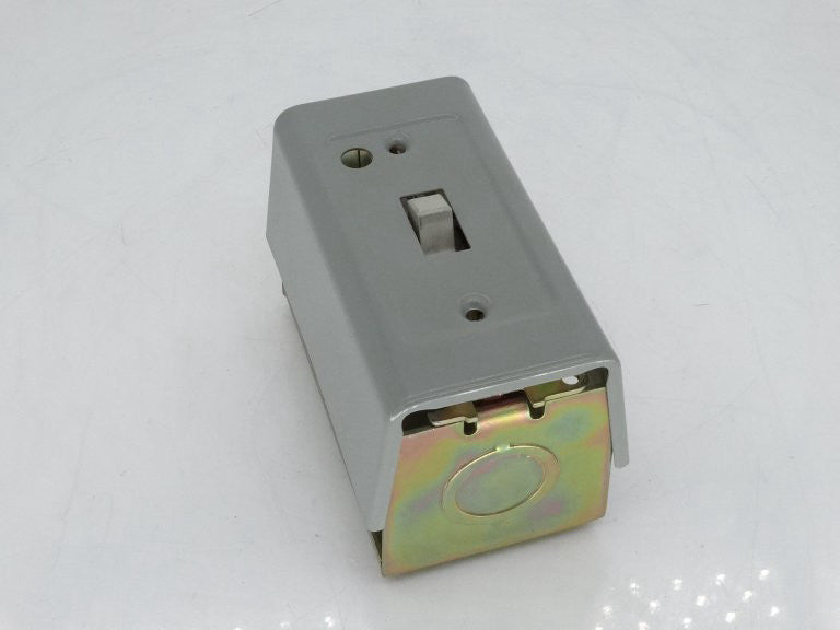 ALLEN BRADLEY 600-TAX4 SERIES B SWITCH