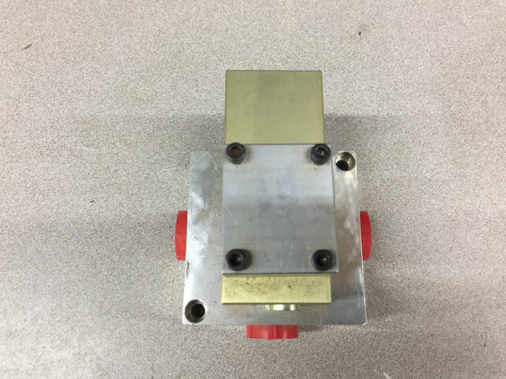 NEW NO BOX DAMAN 0806 HYDRAULIC MANIFOLD BLOCK ADO3SPS8S / AD03CPP / BD03-PN-A