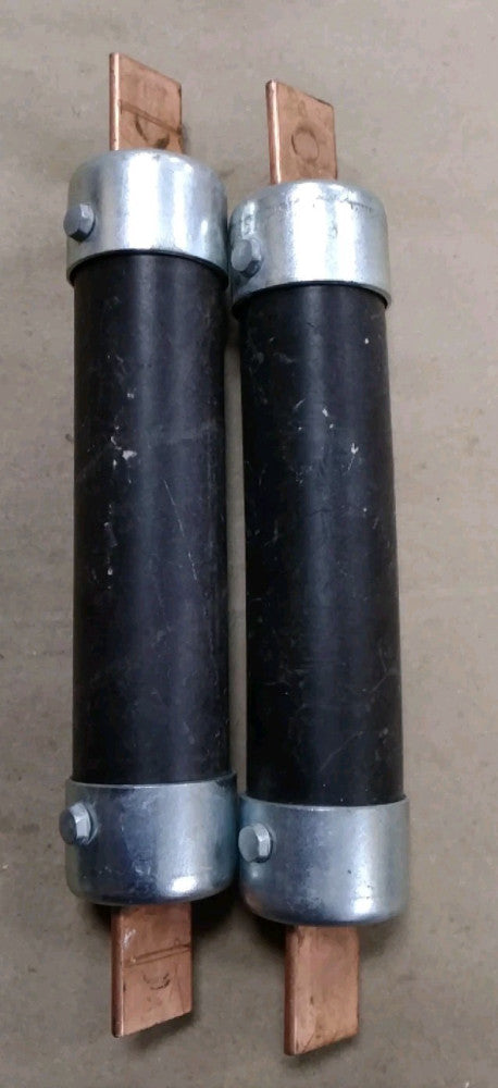 BUSSMANN FRS70 FUSETRON FUSE TIME DELAY DUAL ELEMENT Lot Of 2 D30.2