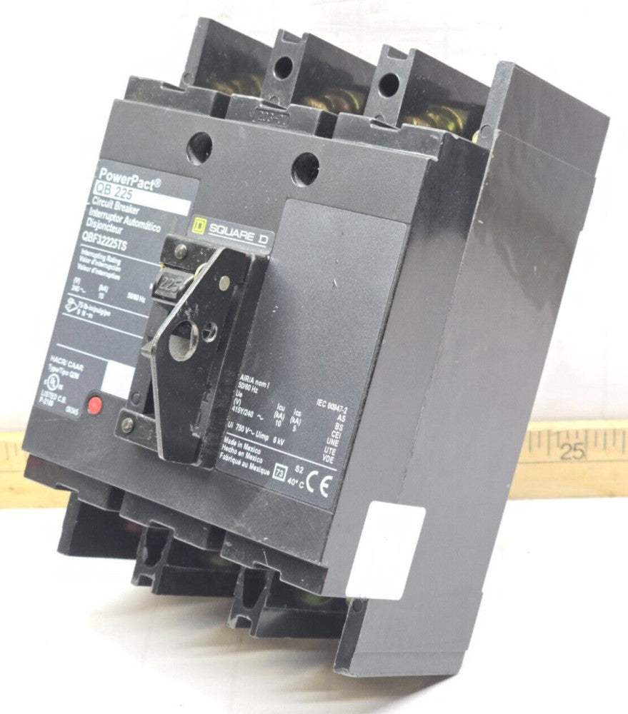 NEW SQUARE D POWERPACT 225 AMP CIRCUIT BREAKER 240 VAC 3 POLE 10 kA  QBF32225TS