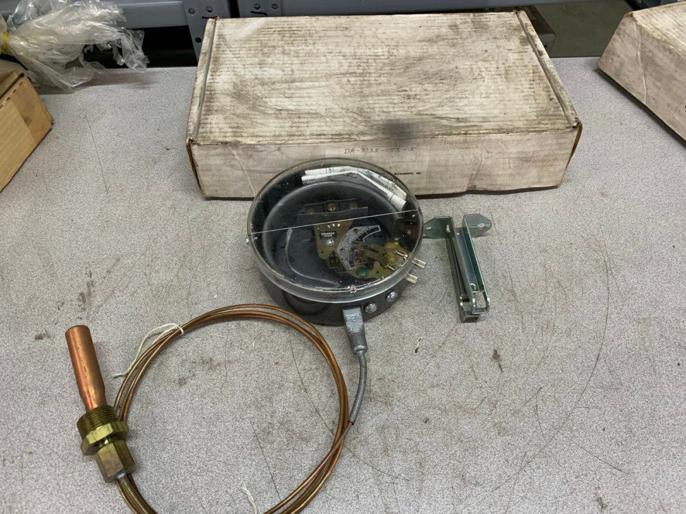 NEW IN BOX MERCOID TEMPERATURE CONTROL SWITCH DA-7035-153-5