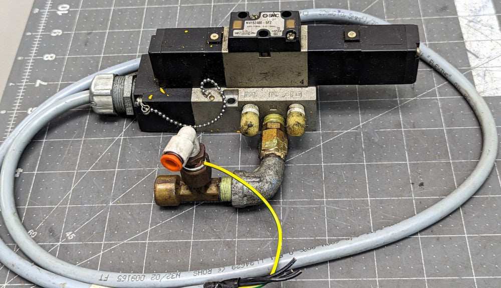 SMC NVFS2100-5FZ Solenoid Valve With Manifold & Hardware Working Pull [C3B1 #11