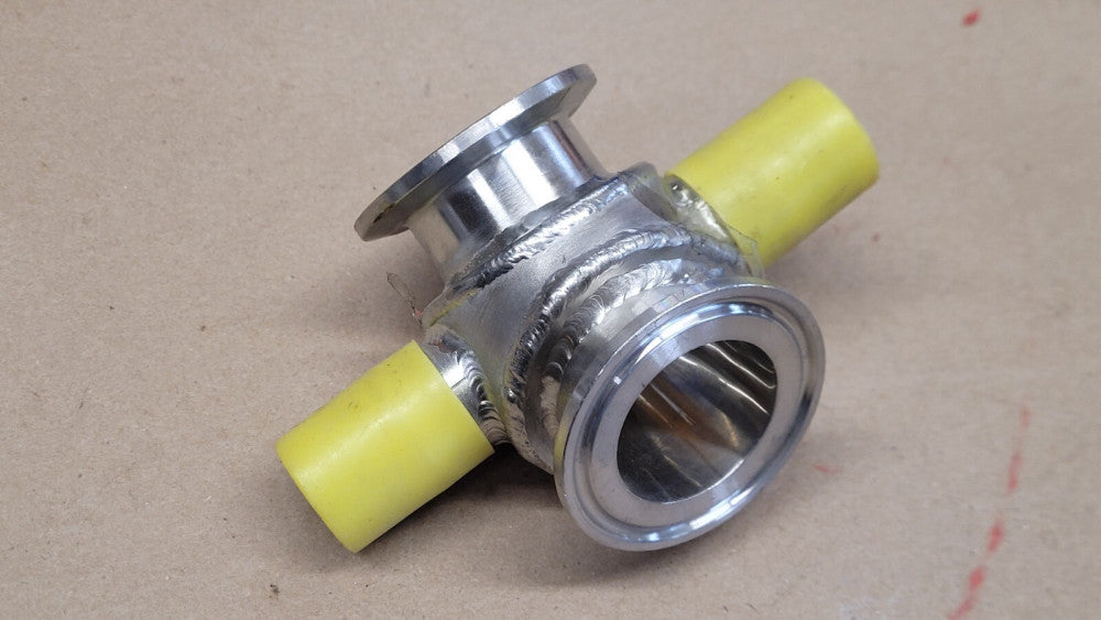 E018 MS6-111-05 Stainless Steel Sanitary Fitting 1/2" NPT Flange OD- 1.96"