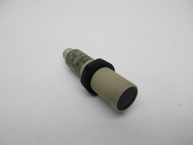 OMRON E3F2-R2C4-P1 UNMP