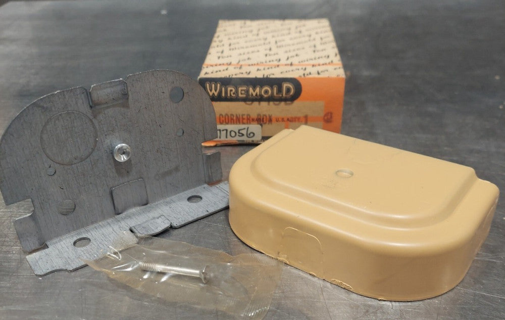 Wiremold 5719D Corner Box