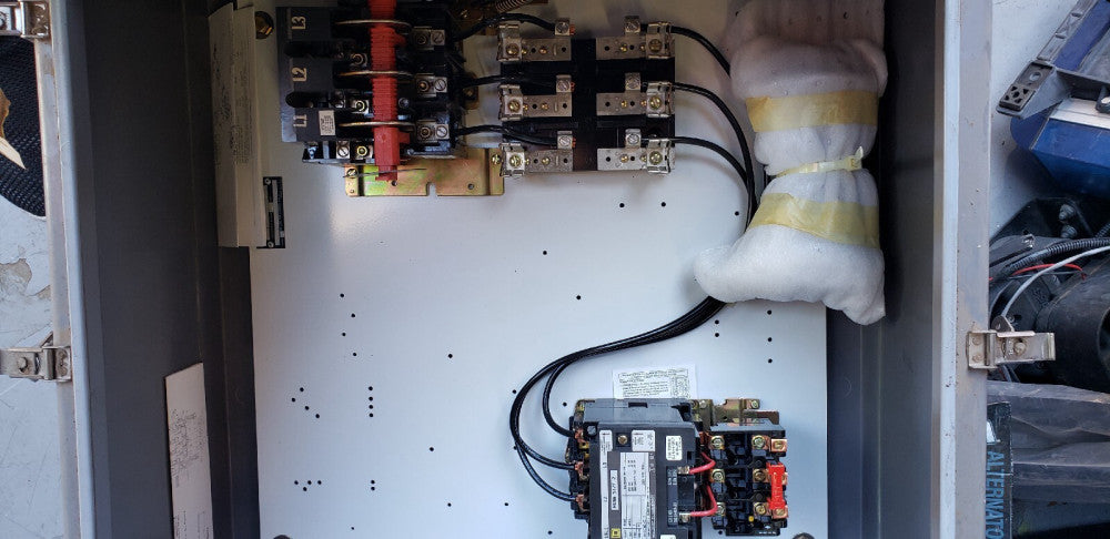 Square D ENCLOSURE TYPE 4X WITH NEMA Size 2 Starter 8536SDO1S A DISC CLASS 9422