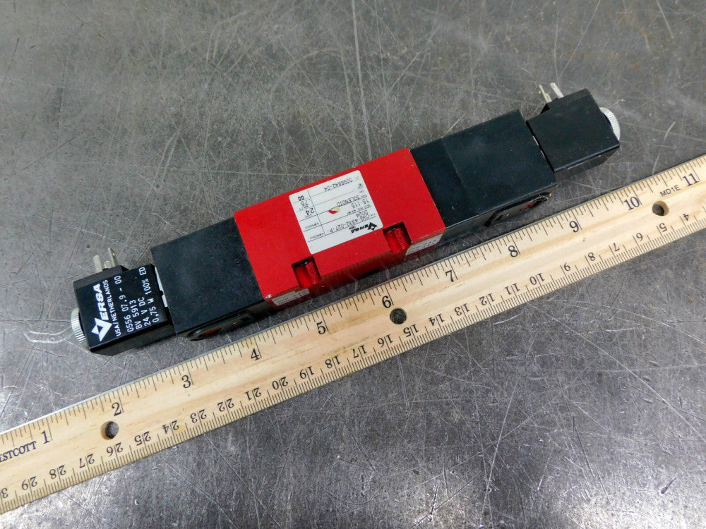 Versa Valve Directional Valve Four Way CGG-4332-027-P-D024 24 VDC