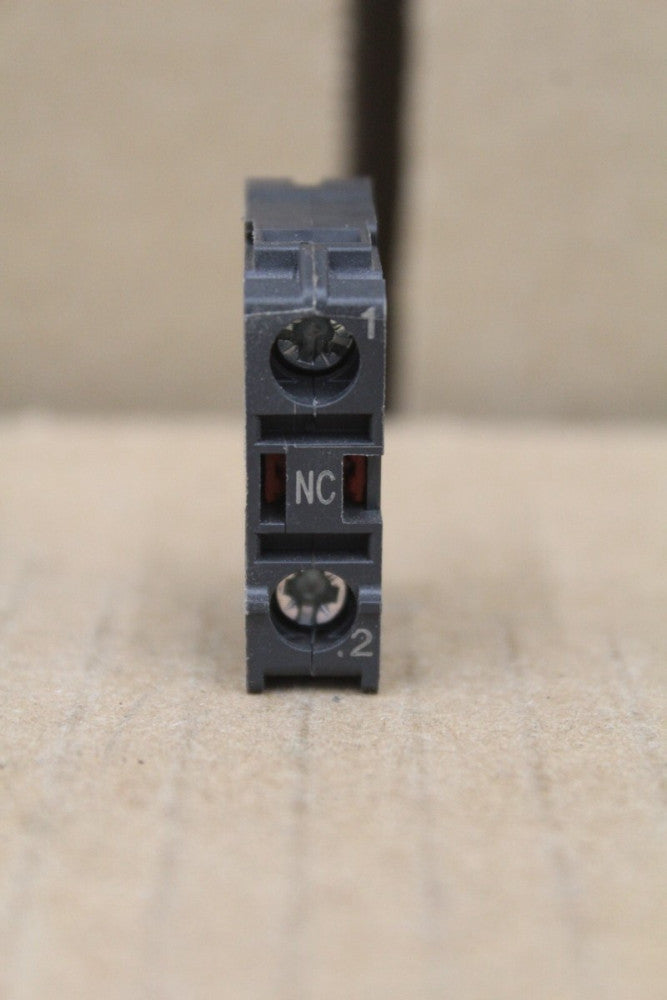 Allen Bradley 800F-X01 Contact Block