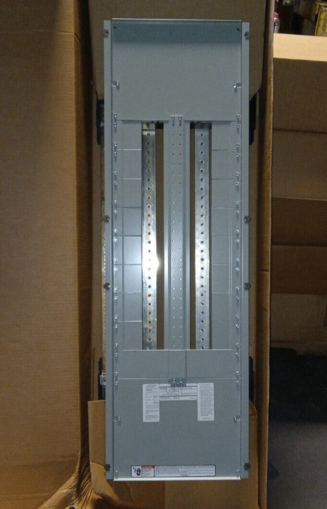 NEW SIEMENS 250 AMP MAIN LUG P3 PANELBOARD INT. 208Y/120 VAC 3Ø 4W P3C56ML250FBS