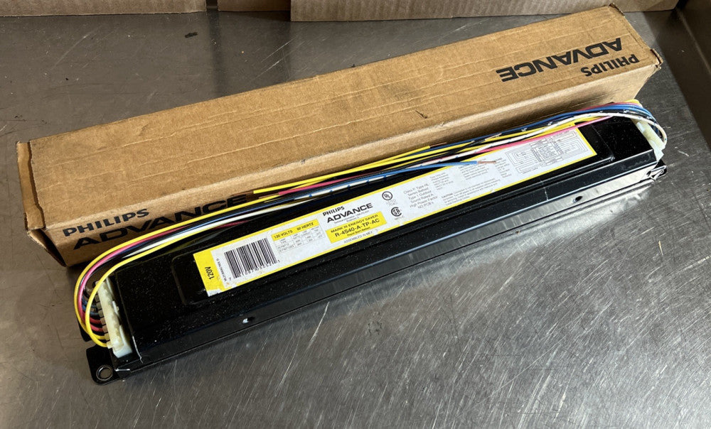 Advance R-4S40-A-TP-AC 120V Ballast for 2  Lamps F40T12, F40T12/ES NOS Surplus