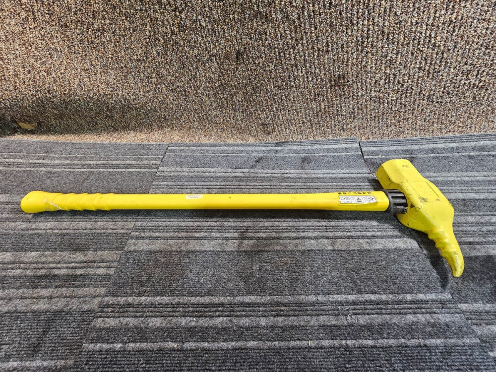 Nupla Mary A 36" 12lb Manhole Lid Extractor / Sledge Hammer Fiberglass Handle
