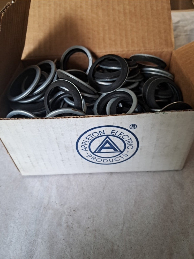 Lot of 124 Appleton STG-100 Steel Backed Neoprene Sealing Gasket Assembly 1"