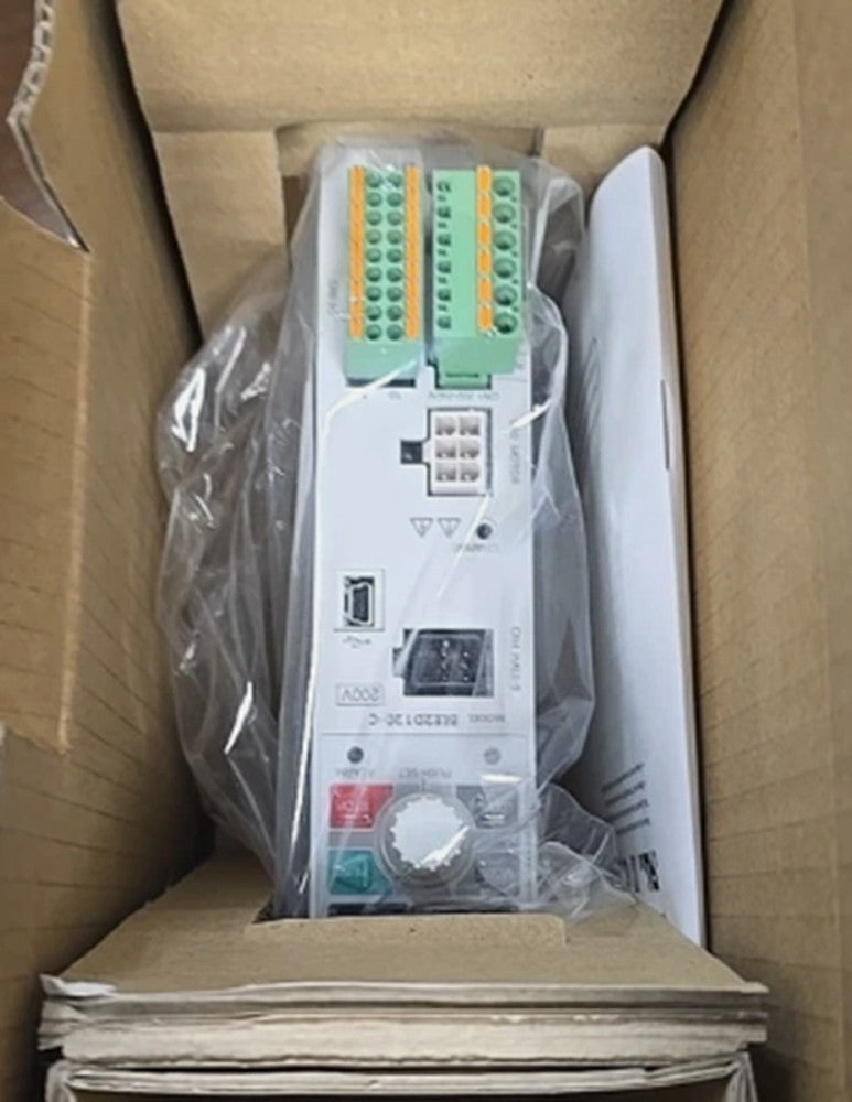 One Brand New ORIENTAL MOTOR VEXTA BLE2D120-C Brushless DC Motor Driver
