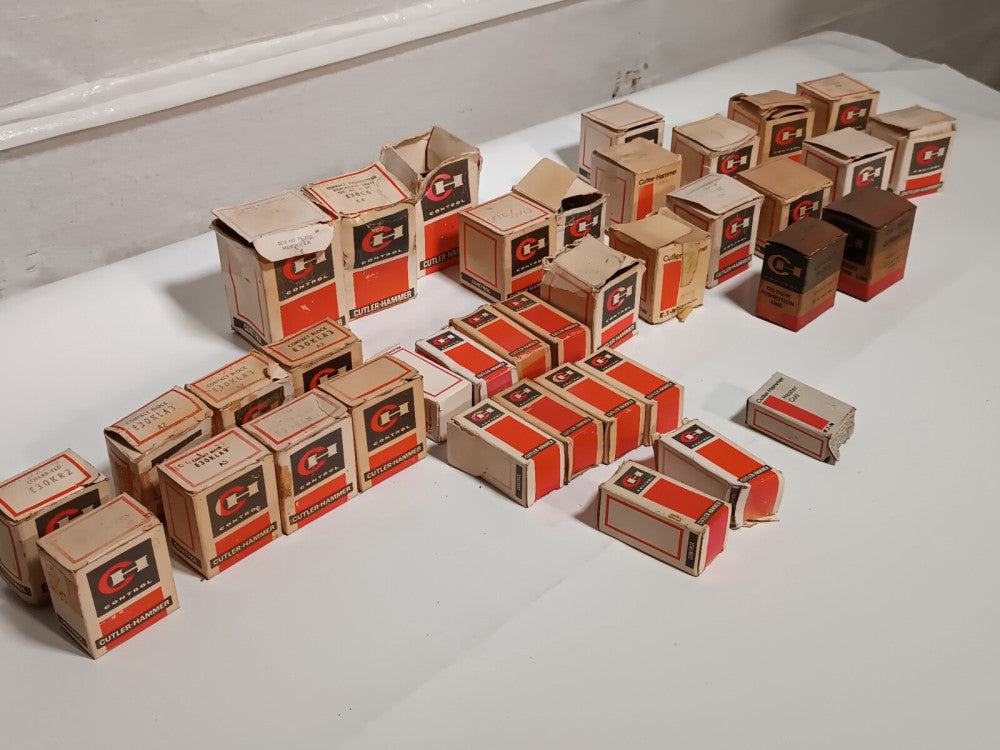 Lot of 37 Cutler-Hammer E30KLA3A2, E30KLA9A3, E301x2, E30CGA4, E30AAA4, H1021