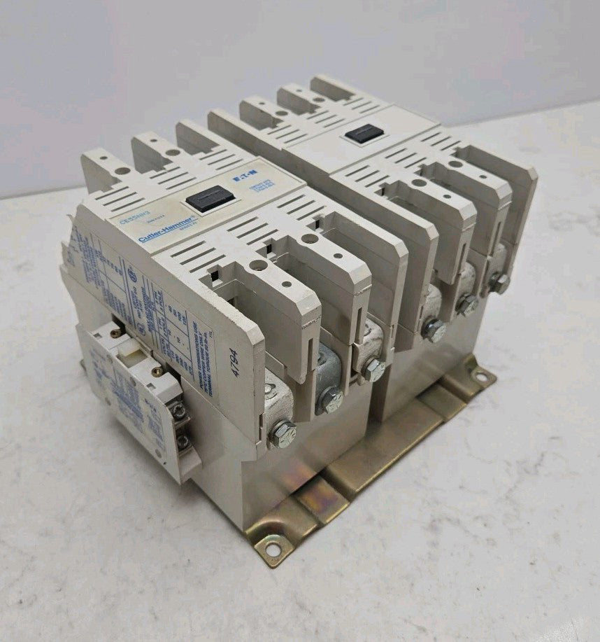 Cutler Hammer CE55NN3 Ser A1 Contactor w/ C320KGS32 140A 600Vac Damage See Pics