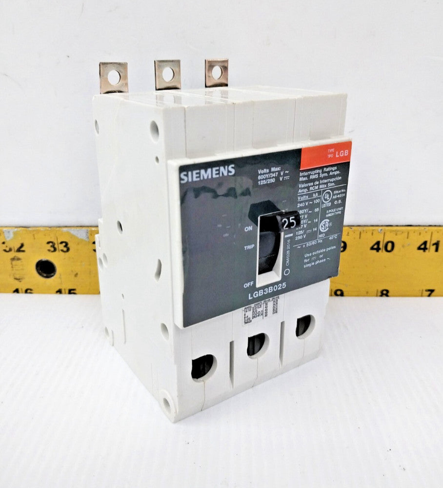 Siemens 25 Amp Bolt-On Circuit Breaker 480 VAC 3 Pole  LGB3B025