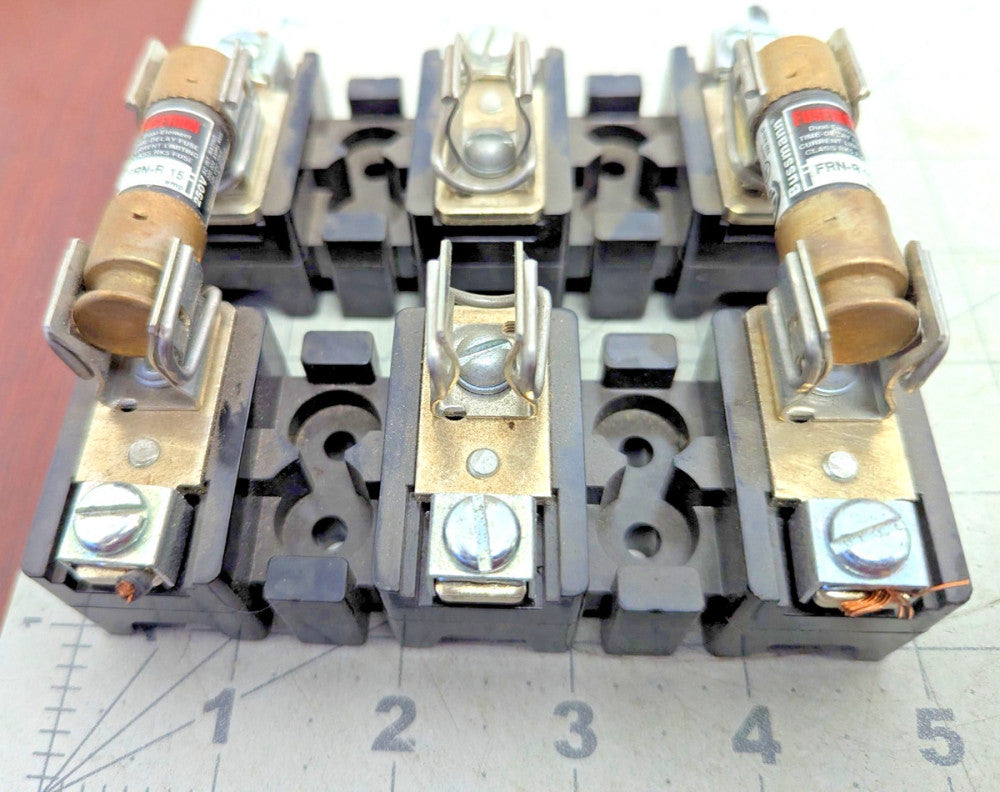 2 Each FRN-R15 Bussman Fuse & X-401977 Allen Bradley Holders Working Pull [Z3B9]
