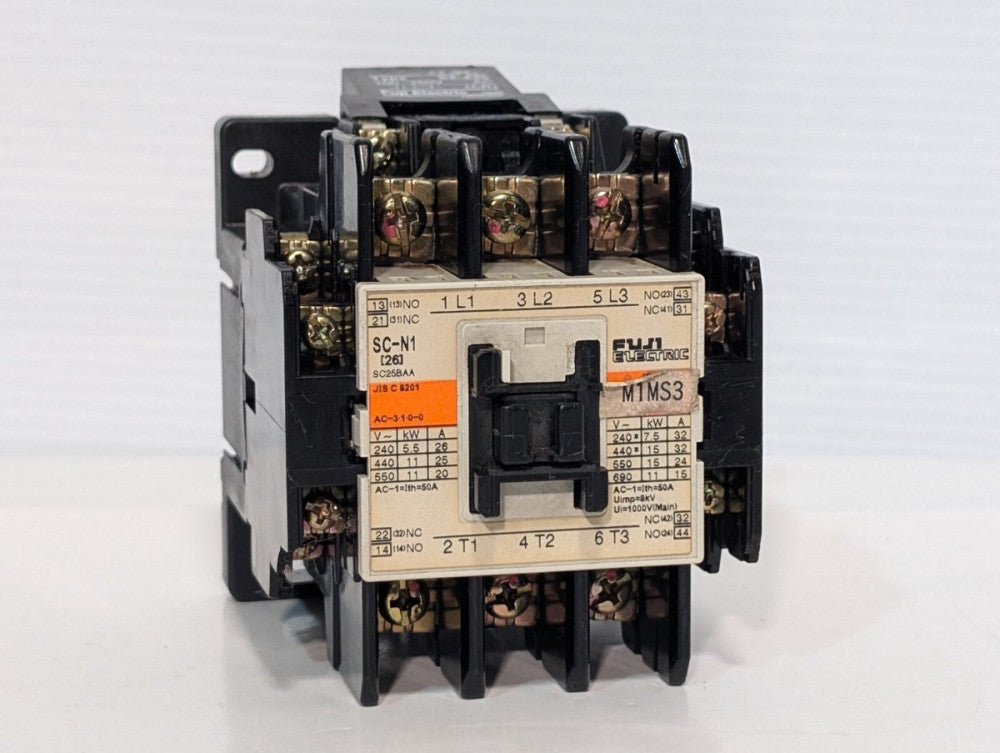 FUJI Electric SCN1(26) Continuous Current Contactor 50A M1MS3 SC25BAA 100-110V