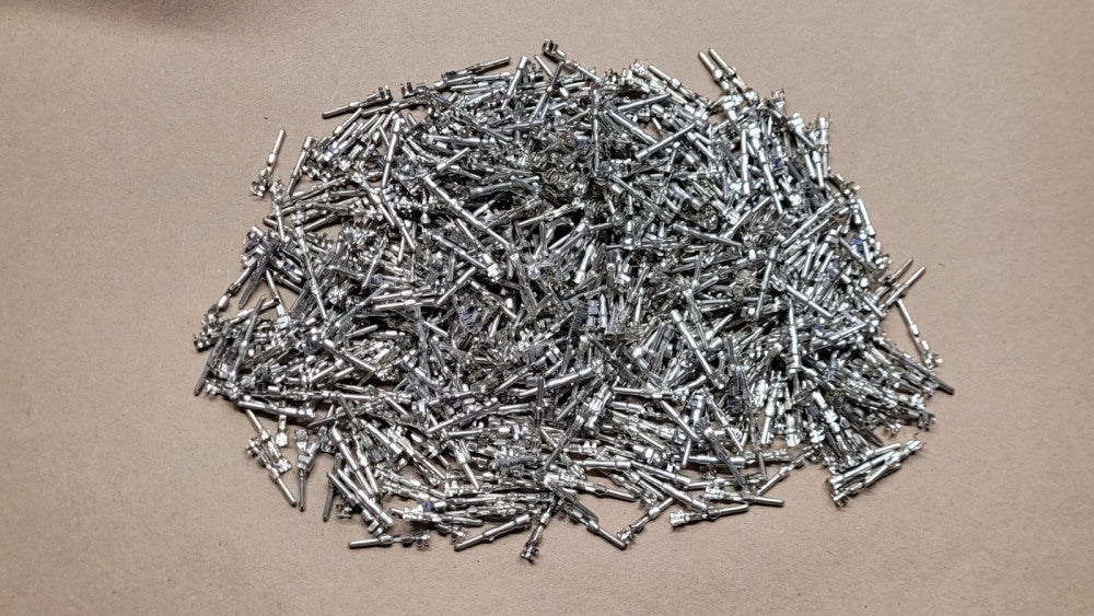 Lot of 725 AMP Connector Pins