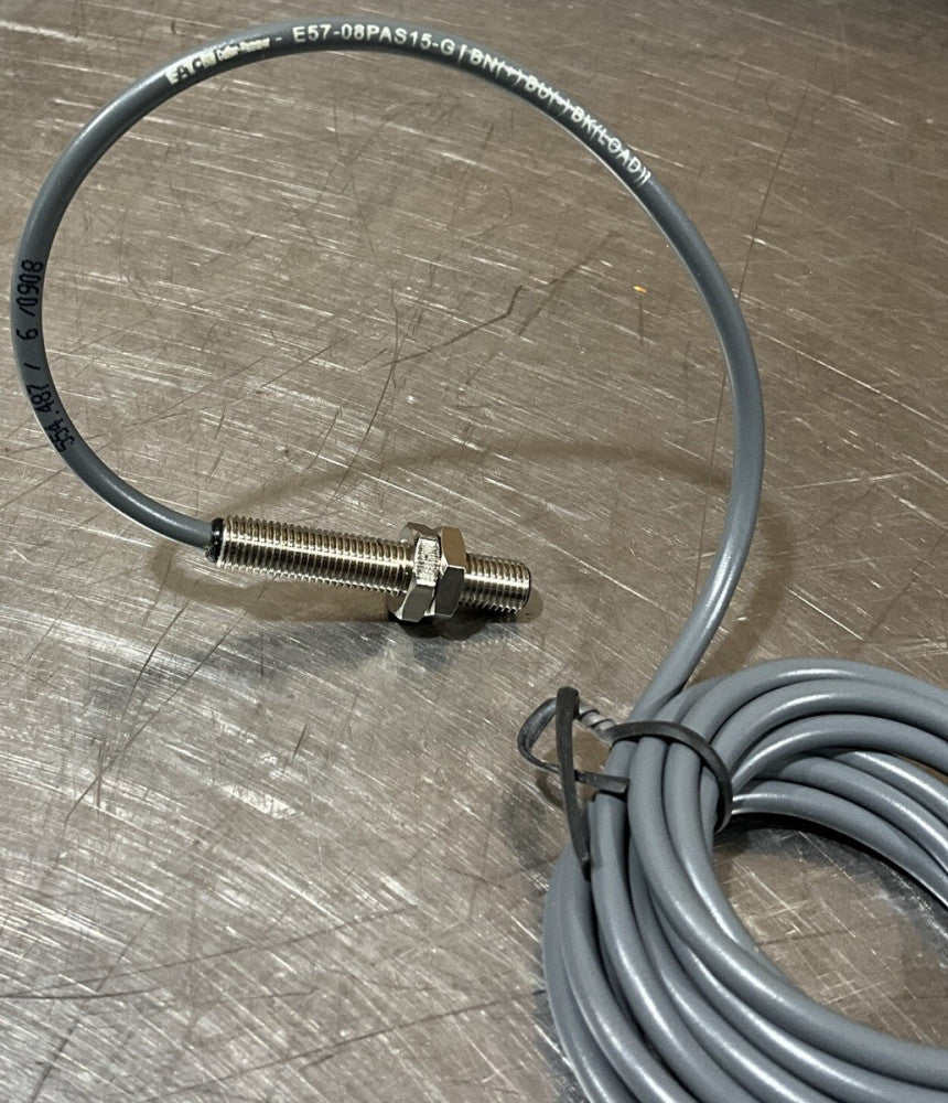 Cutler Hammer Eaton E57-08PAS15-G Inductive Proximity Switch 821160965172 Nos