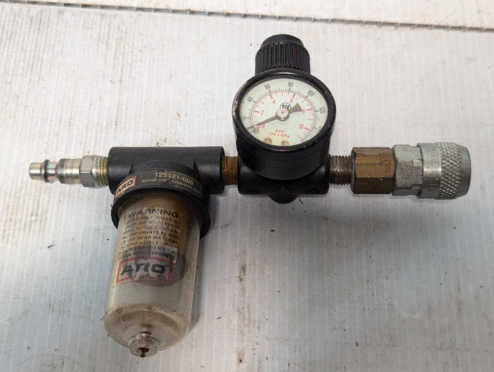 ARO Pneumatic Regulator w/ Pressure Gauge, 200 PSI MAX 125 F
