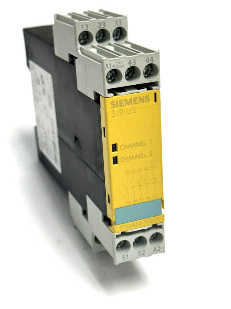 SIEMENS SIRIUS 3TK2830-1CB30 SAFETY RELAY