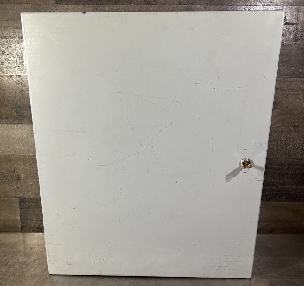 Nos Surplus McKinstry Type 1. 20”x 24” x6.5” Scratched & Scuffed