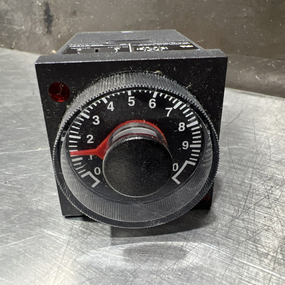 ATC DIVERSIFIED ELECTRONICS 405C-100-F-2-X 1/16 DIN Timer  1 or 10 sec/min/hr