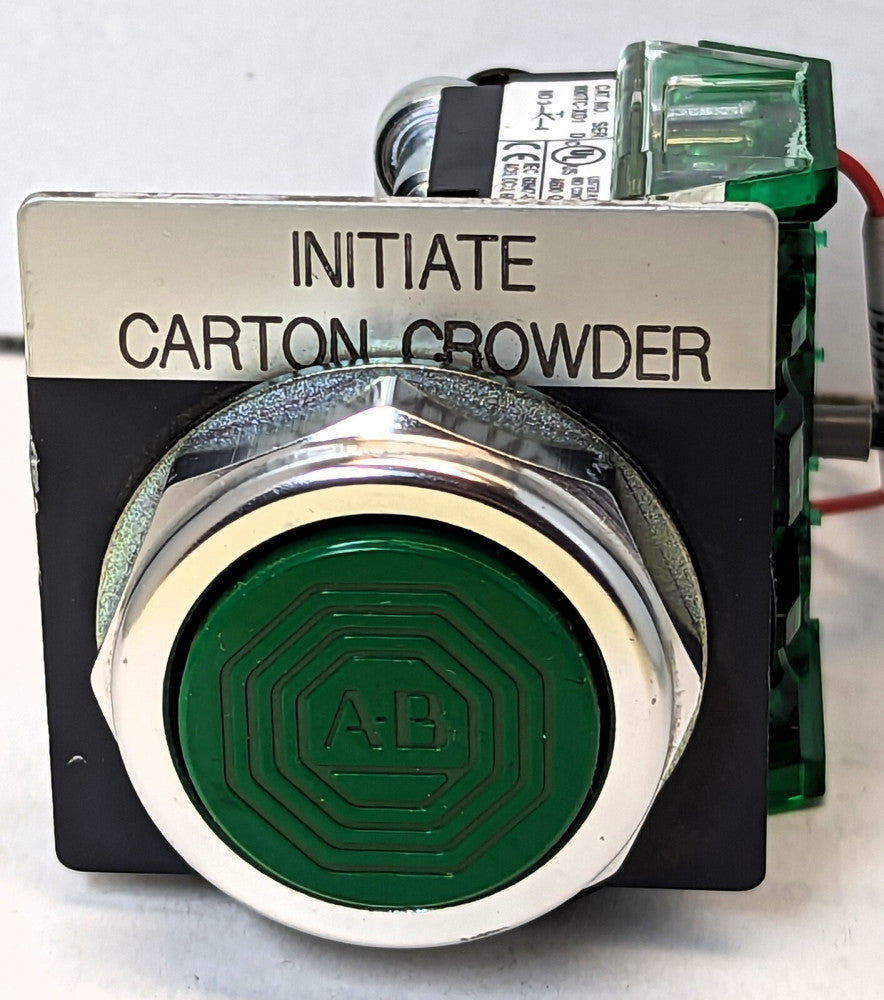 Allen-Bradley Flush Green Momentary Pushbutton WORKING PULL 800T-A [OF15]