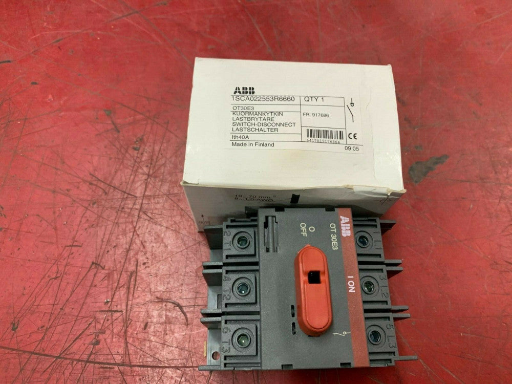 NEW IN BOX ABB OT30E3 DISCONNECT SWITCH 1SCA022553R6660