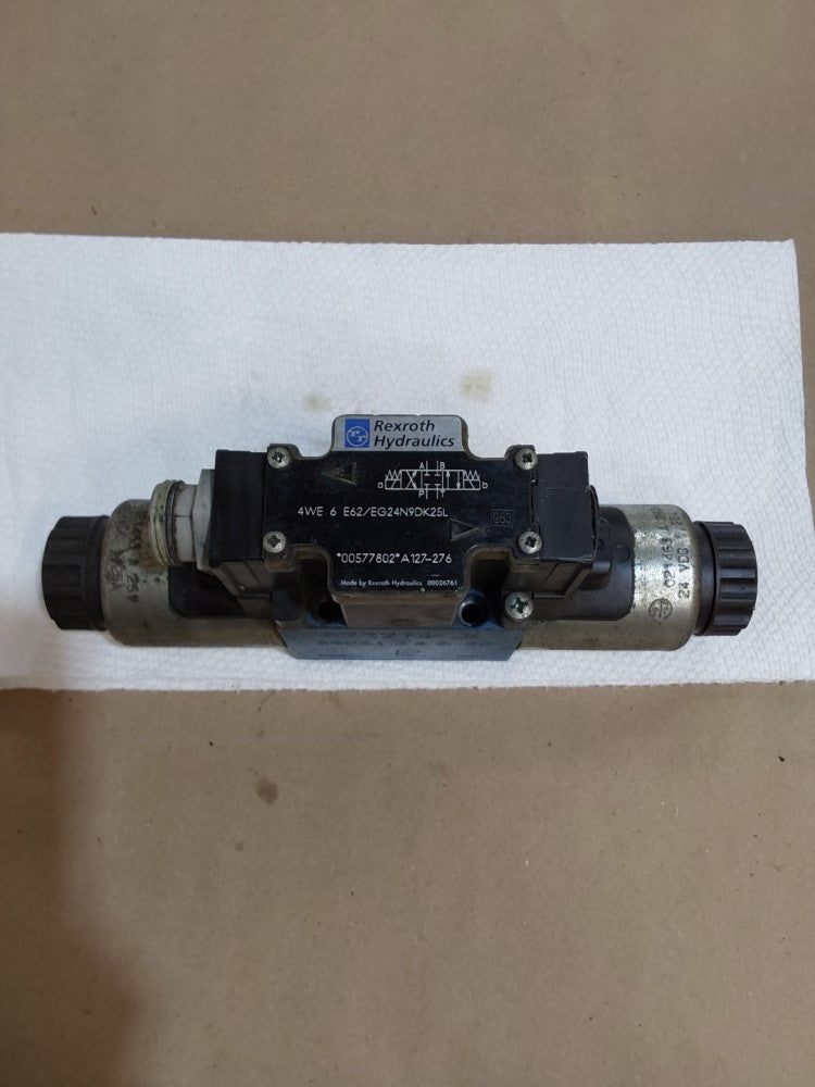 REXROTH Hydraulic Double Solenoid Valve R900577802 (4WE 6 E62/EG24N9DK25L)