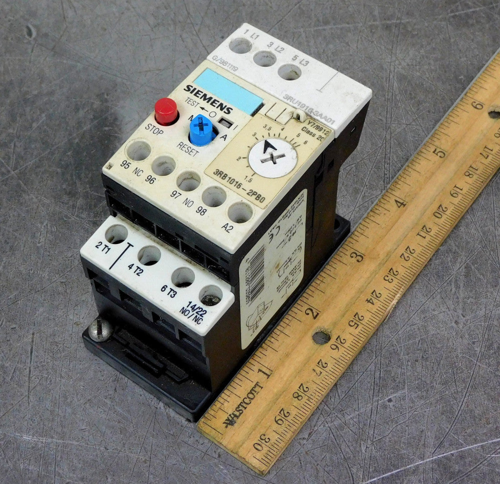 Siemens - 3RB1016-2PB0 Overload Relay W/ 3RU1916-3AA01 Mounting Kit 600 V AC 6 A