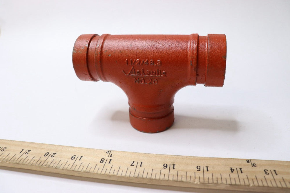 Pipe Tee Orange Coated 1-1/2"