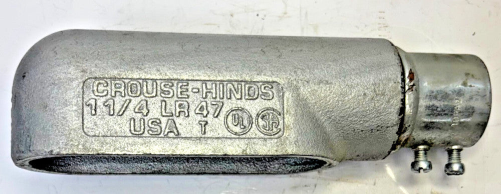 CROUSE-HINDS EATON CONDUIT BODY SIZE 1-1/4" LR47 MAX. 3 WIRE NO.2 18.5 CU. IN.