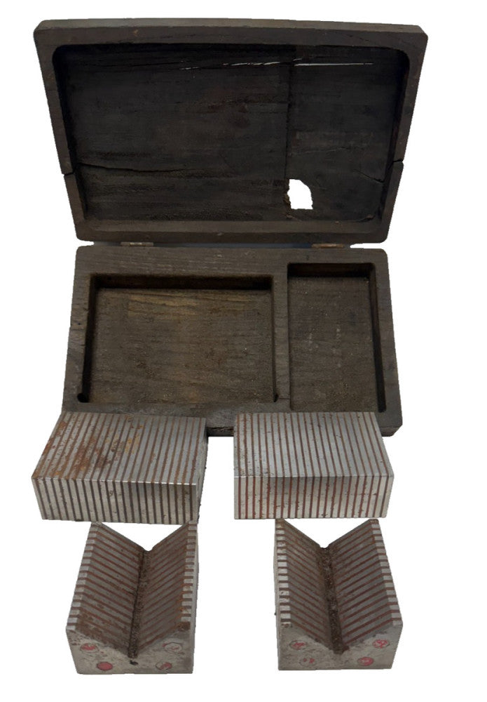 SET OF 4 MAGNETIC CHUCKS (2)2-3/11"X2-3/8"X1-5/8" (2)4"X2-5/8"X1-1/2" ORIG BOX