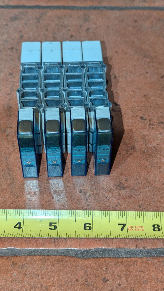 (1) SMC SY7400-5U1 valve, sol, SY7000 SOL/VALVE, RUBBER SEAL