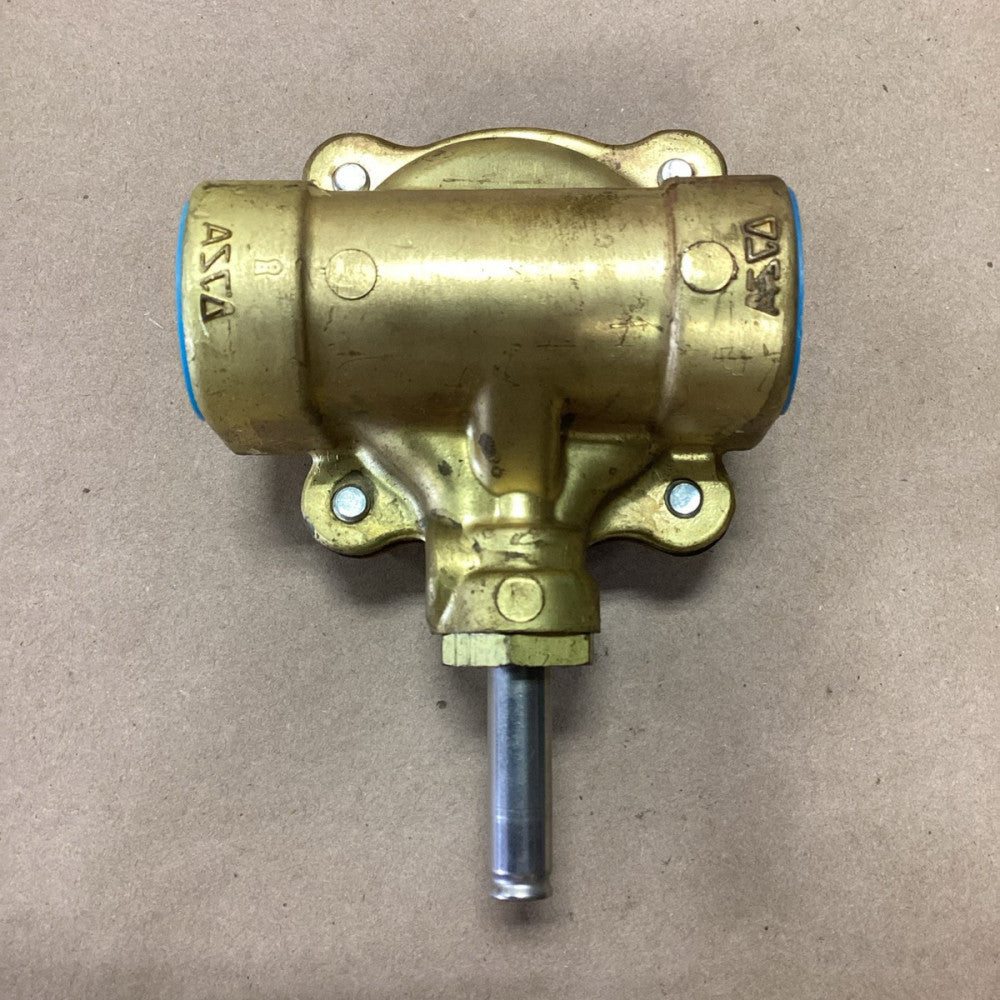 ASCO 8210D4 Solenoid & Air Operated 2 Way Valve