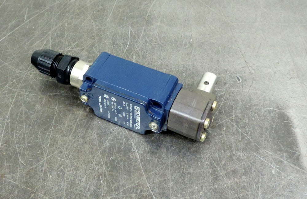Schmersal TV10S-335-02Z Safety Position Limit Switch