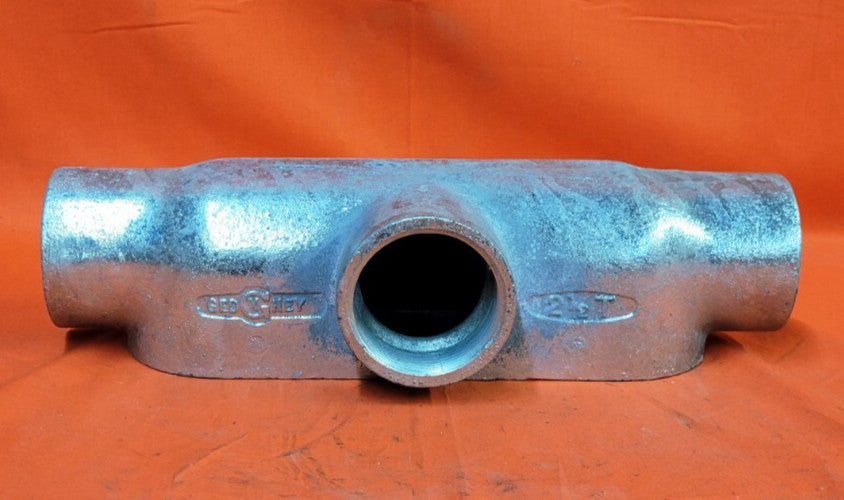 OZ/GEDNEY RIGID CONDUIT BODY T250G THREADED  2-1/2 INCH
